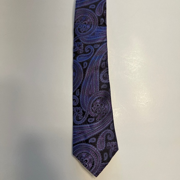 Lot of 2 Silk Covington Stain Resistant Blues, Express Design Purple Paisley - Picture 8 of 13